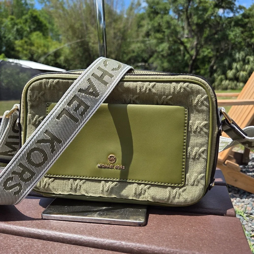 Michael Kors Maeve Logo Large East West Pocket Crossbody Smokey Olive Green - Picture 2 of 14